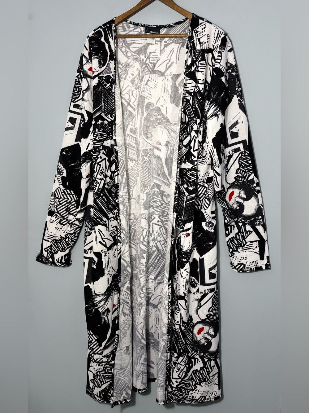 NY Invasion Women’s 2X Black & White Graphic Print Long Open Cardigan